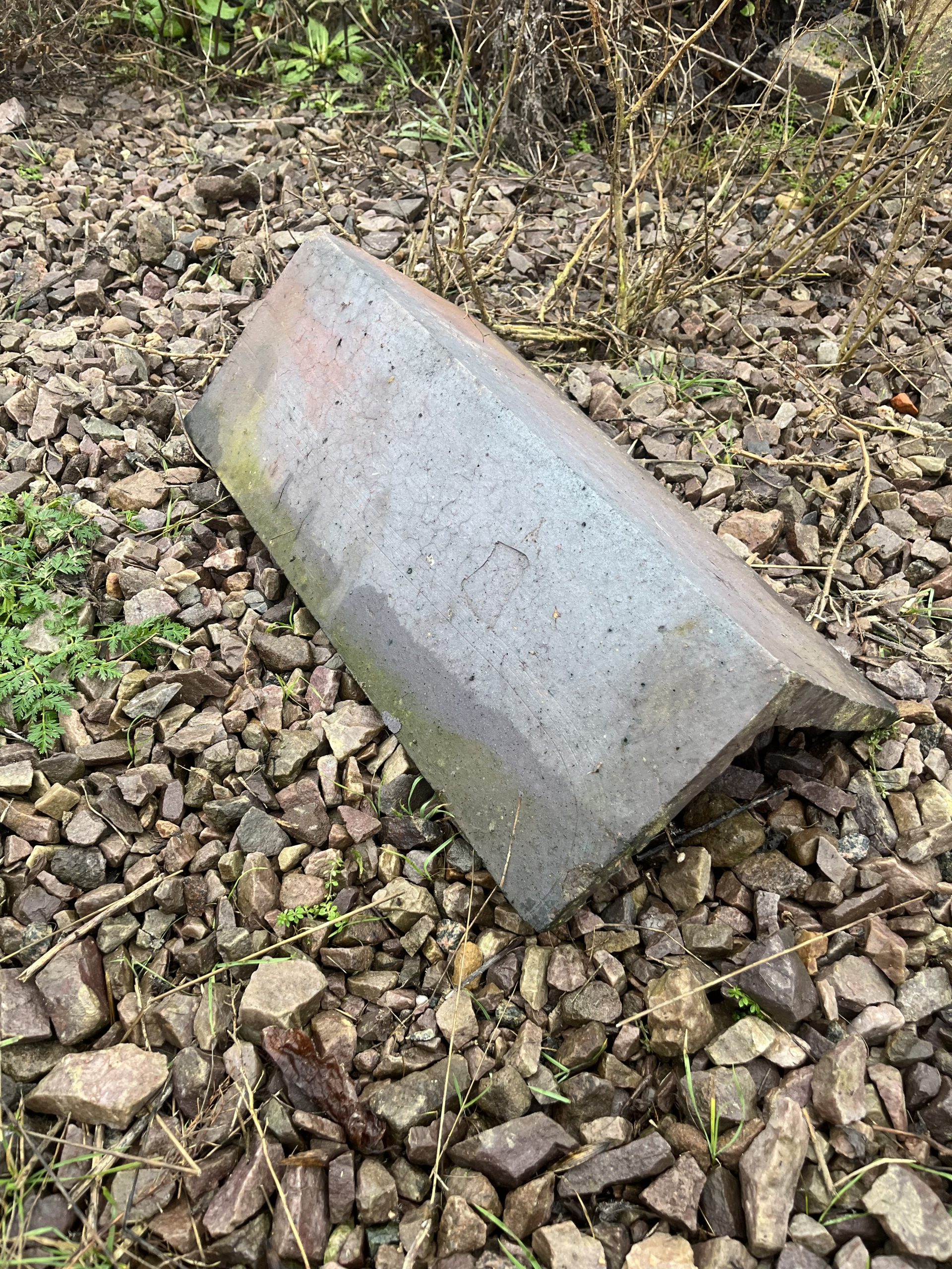 Reclaimed Ridge Tiles (RI18) - Image 2